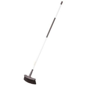 Метла  FISKARS садовая облегченная 1025927, коричневый